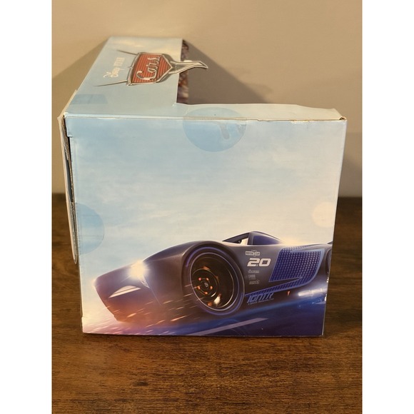 New In Box Disney Pixar Cars 6" LIGHTNING MCQUEEN Remote Control R/C Car - Picture 5 of 6
